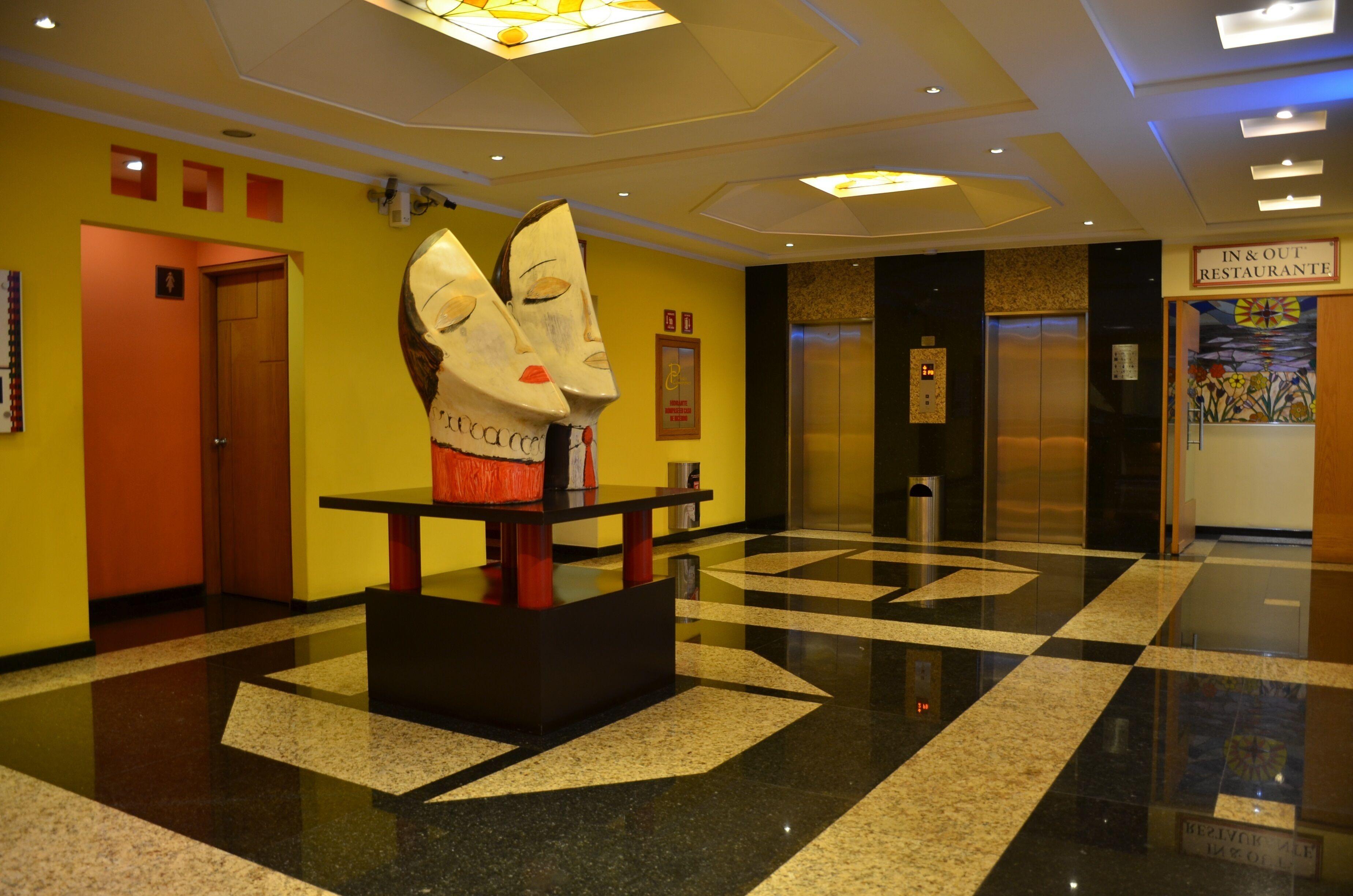 Hotel Plaza Camarones - Solo Adultos - Mexico City — Photos 1
